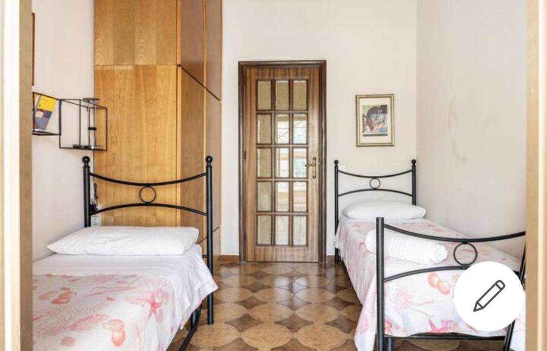 Le Stanze Di Nonna Maria Hotel Palermo Exterior photo